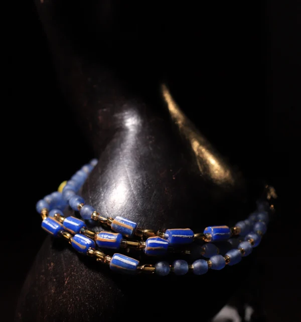 Asomdwoe | 3 Strands